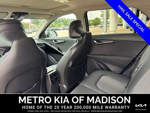 Used 2025 Kia Niro EX Touring FWD image 28