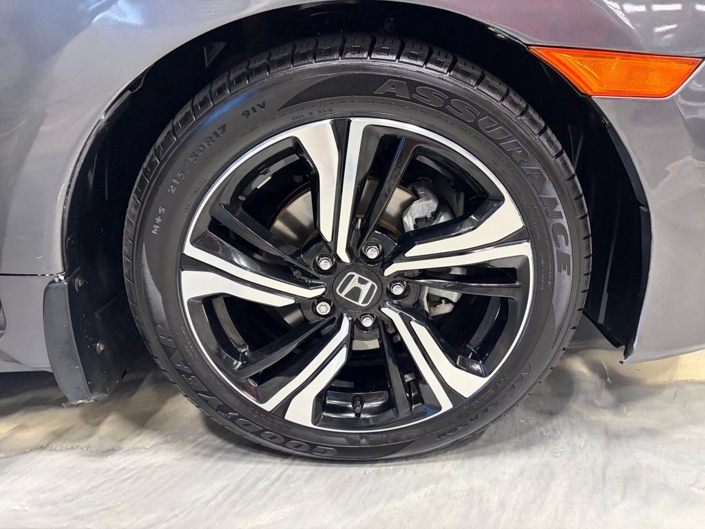 Used 2018 Honda Civic Touring image 26