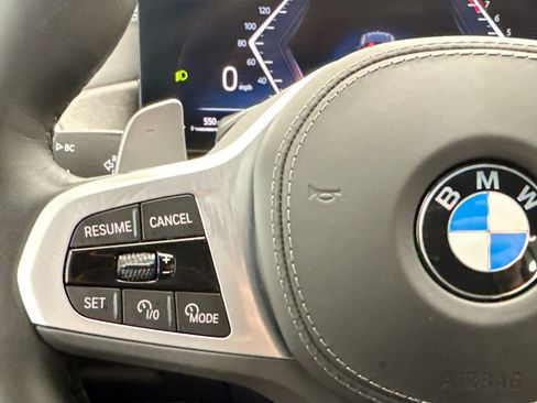 Used 2026 BMW X7 xDrive40i w/ M Sport Package AWD/4WD image 11