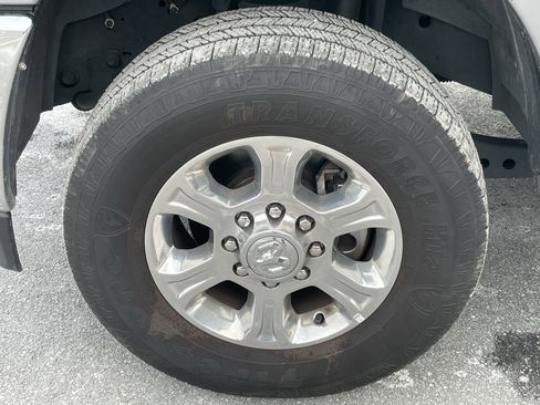 Used 2024 RAM 2500 Big Horn w/ Bed Utility Group image 10