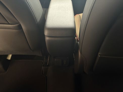 Used 2025 Chevrolet TrailBlazer RS w/ Convenience Package image 12