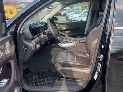 Used 2020 Mercedes-Benz GLS 450 4MATIC image 3