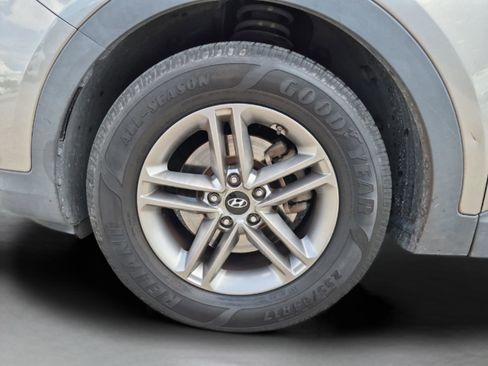 Used 2018 Hyundai Santa Fe Sport FWD image 30