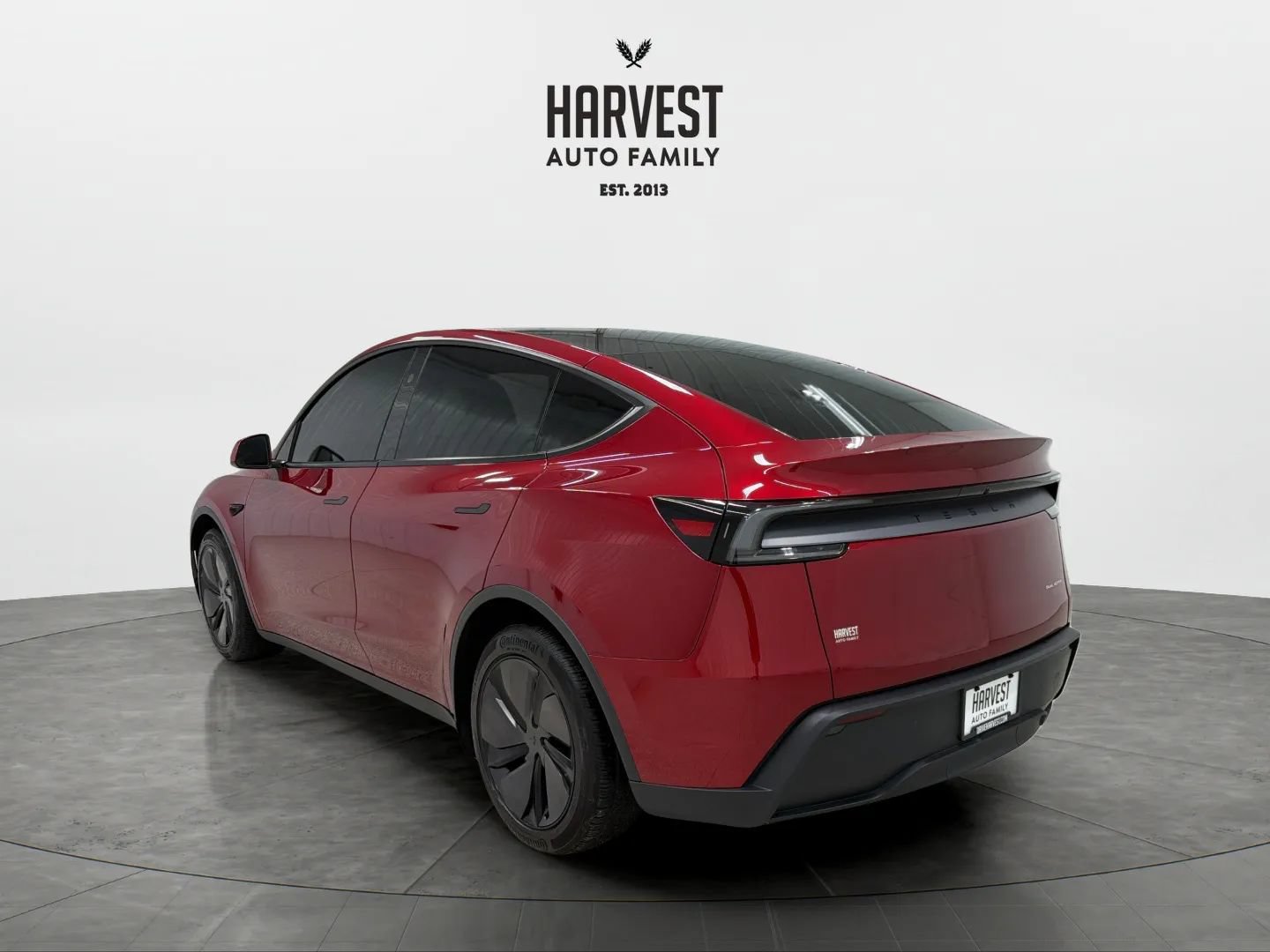 Used 2026 Tesla Model Y AWD image 4