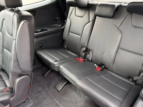 Used 2021 Kia Telluride EX w/ EX Premium Package image 19