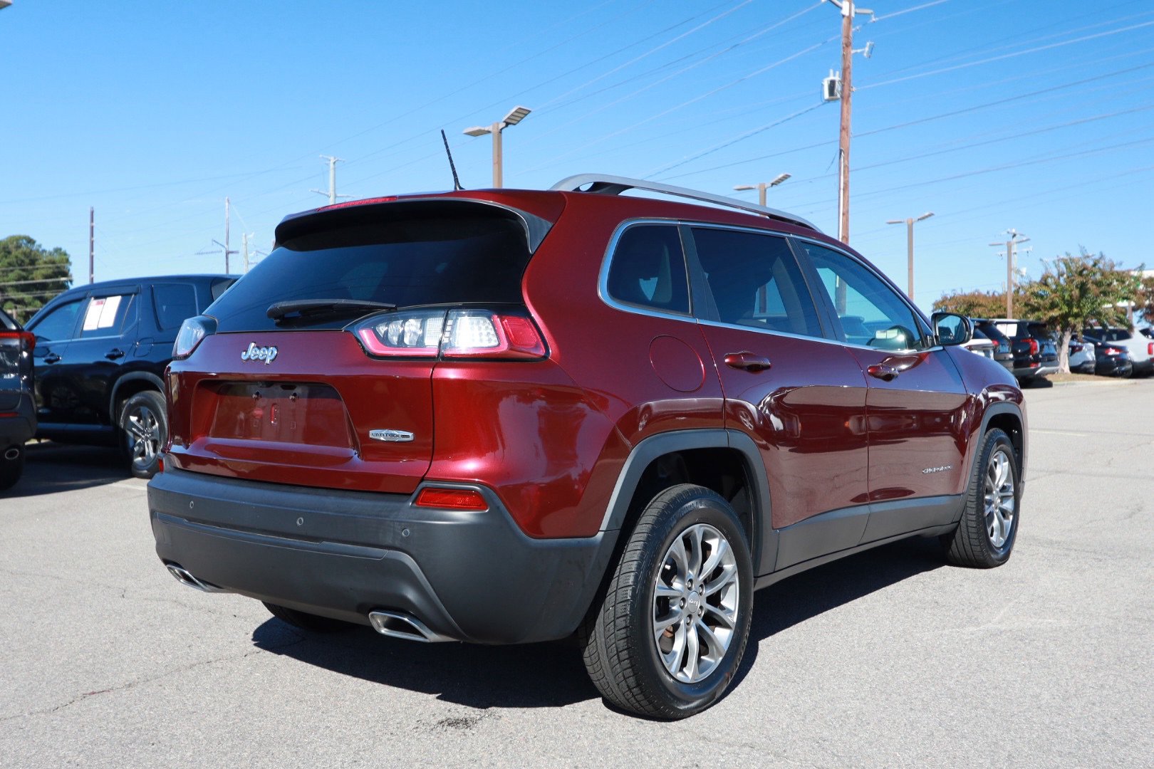Used 2021 Jeep Cherokee Latitude Lux w/ Sun & Sound Group FWD image 5