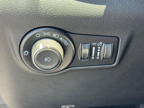 Used 2024 Jeep Compass Limited AWD/4WD image 23