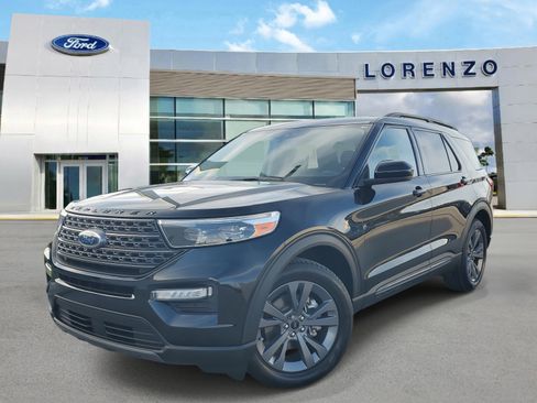 Used 2023 Ford Explorer XLT w/ Equipment Group 202A image 1