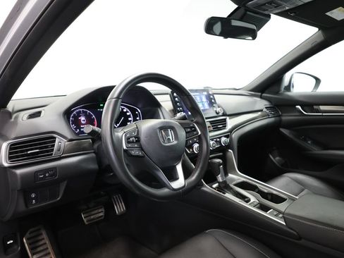 Used 2019 Honda Accord Sport image 8