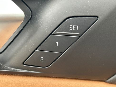 Used 2024 BMW X5 xDrive40i w/ M Sport Package image 27