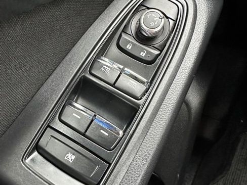 Used 2024 Subaru Ascent Premium w/ Convenience Package image 17