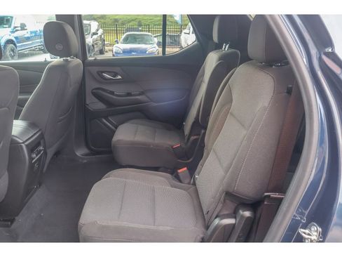 Used 2023 Chevrolet Traverse LT AWD/4WD image 19