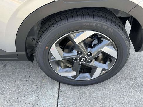 New 2026 Hyundai Venue SEL FWD image 6