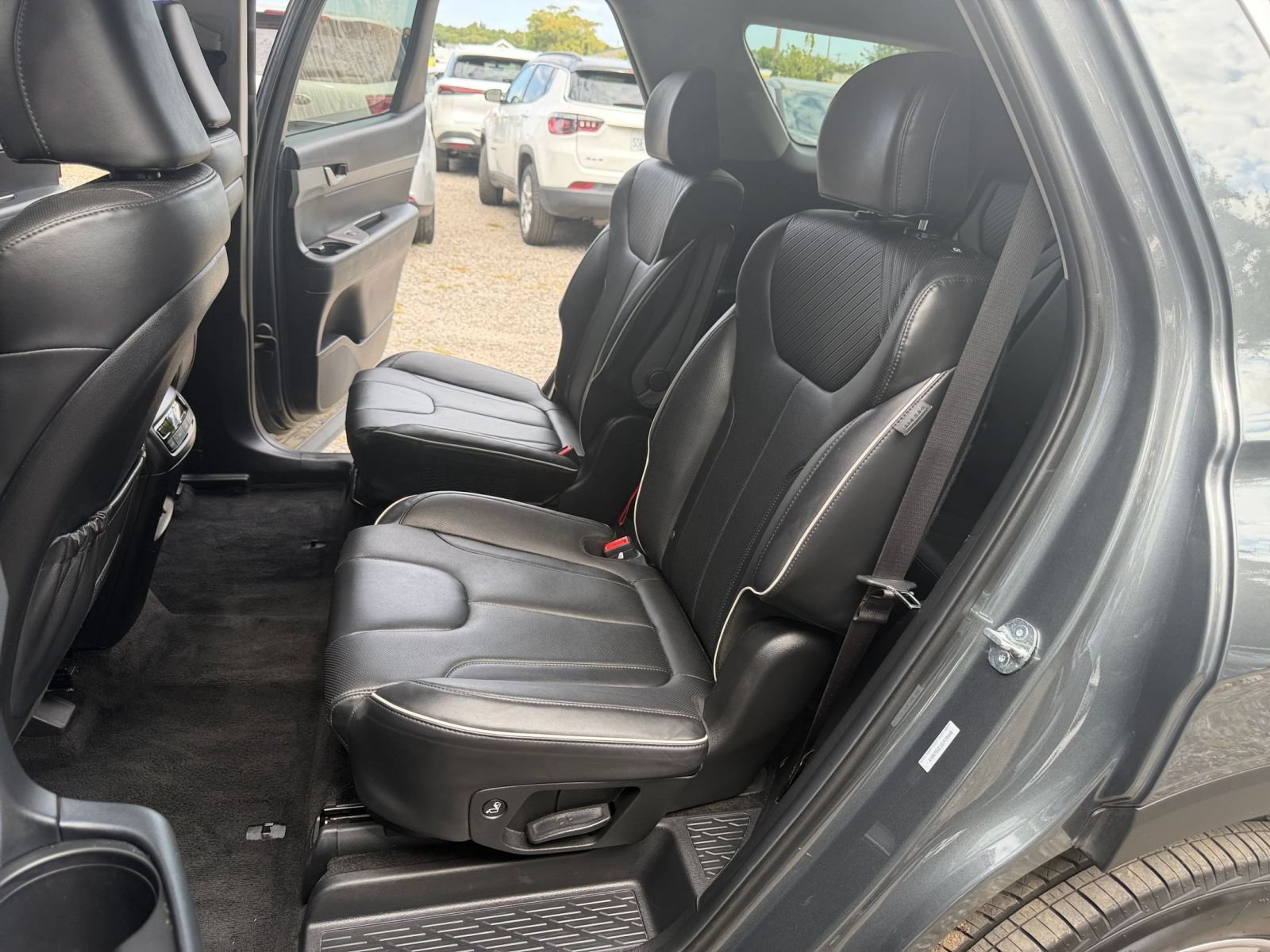 Used 2025 Hyundai Palisade SEL AWD/4WD image 42