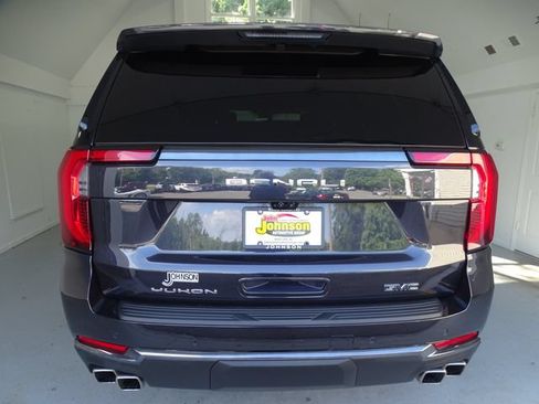 Certified 2026 GMC Yukon Denali Ultimate w/ LPO, Floor Liner Package AWD/4WD image 21
