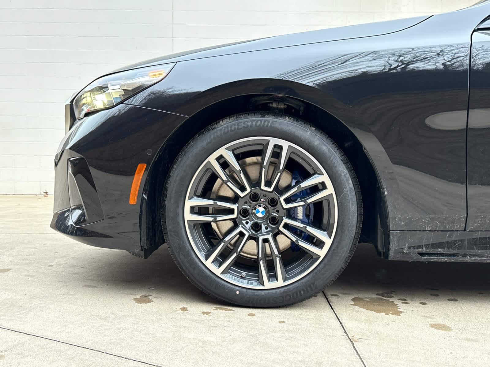 Used 2026 BMW 530i xDrive w/ M Sport Package AWD/4WD image 6