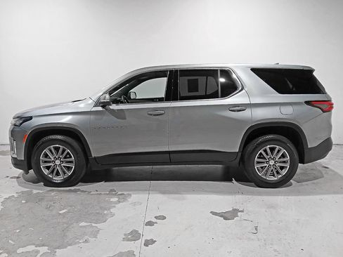 Used 2023 Chevrolet Traverse LS w/ Safety Package AWD/4WD image 4