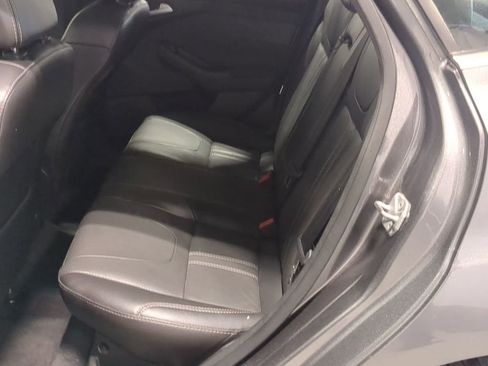 Used 2014 Ford Focus Titanium FWD image 23