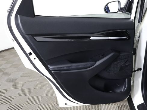 Used 2023 Kia Seltos S w/ Navigation Package image 24