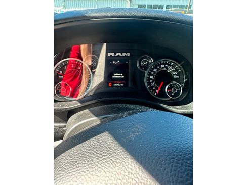 Used 2024 RAM 2500 Big Horn AWD/4WD image 8