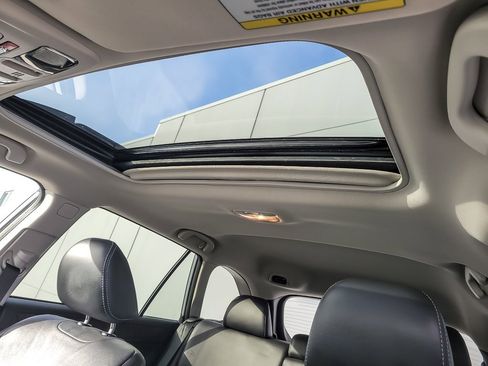 Used 2016 Subaru Outback 3.6R Limited image 7