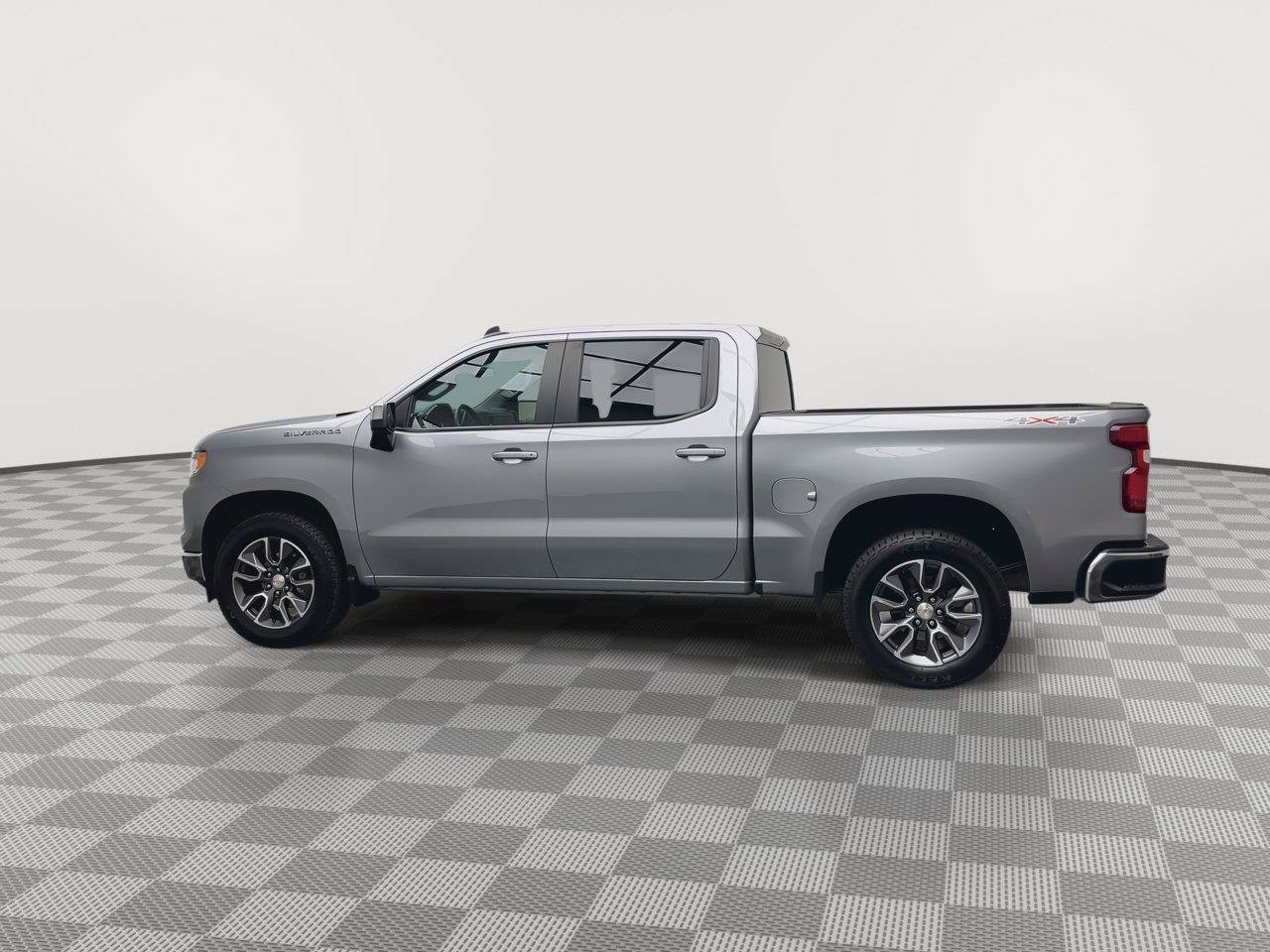 Certified 2024 Chevrolet Silverado 1500 LT AWD/4WD image 38