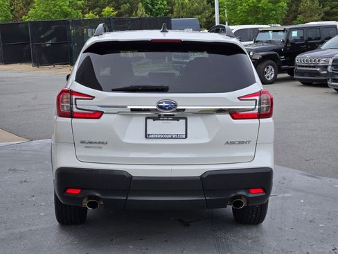 Used 2023 Subaru Ascent Premium AWD/4WD image 6