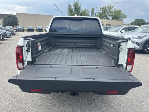 Used 2017 Honda Ridgeline RTL-E image 10