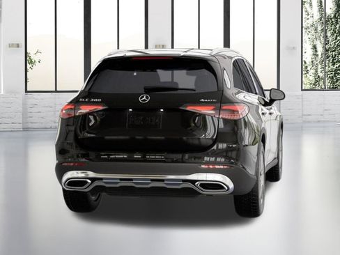 Certified 2025 Mercedes-Benz GLC 300 4MATIC image 24