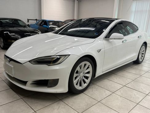 Used 2017 Tesla Model S 75D AWD/4WD image 3