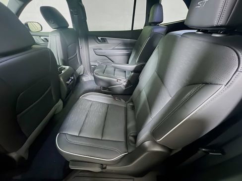 New 2026 Buick Enclave Sport Touring w/ Power Package AWD/4WD image 19