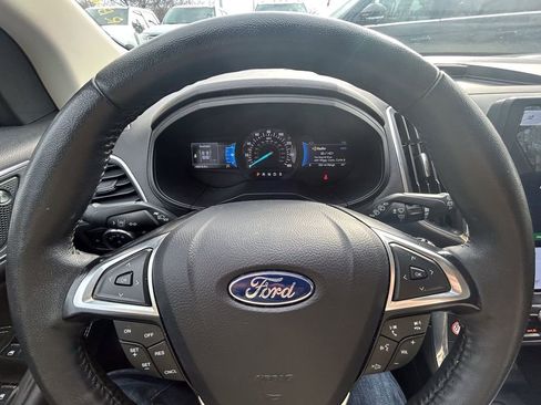 Certified 2024 Ford Edge Titanium AWD/4WD image 15