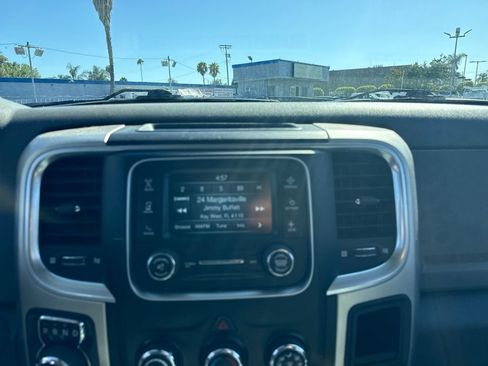 Used 2019 RAM 1500 Classic SLT RWD image 9