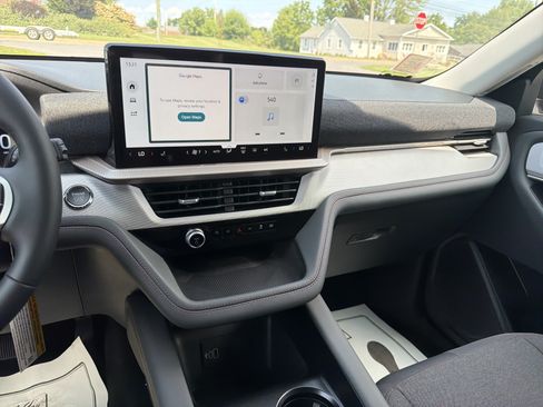 New 2026 Ford Explorer Active AWD/4WD image 23
