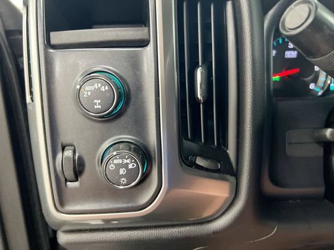 Used 2017 Chevrolet Silverado 1500 LT w/ All Star Edition AWD/4WD image 17
