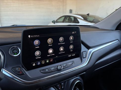 Used 2025 Chevrolet Blazer LT FWD image 20