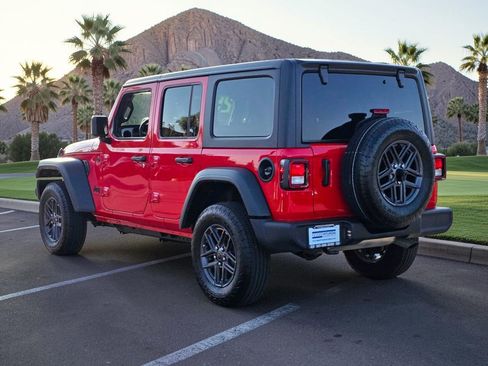 Used 2025 Jeep Wrangler Unlimited Sport AWD/4WD image 5