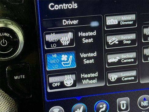 Used 2019 RAM 1500 Limited w/ Advanced Safety Group RWD image 23