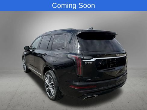 Used 2023 Cadillac XT6 Sport w/ Technology Package image 4