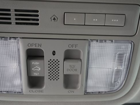 Used 2015 Honda Odyssey EX-L image 25