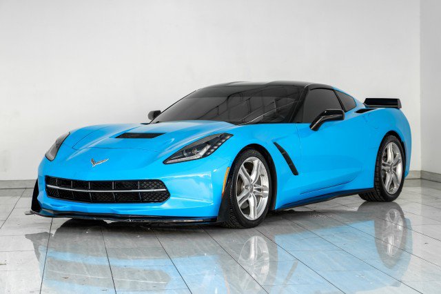 Used 2016 Chevrolet Corvette Stingray Coupe RWD image 4