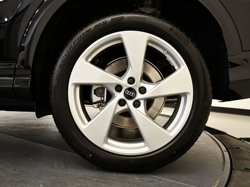 New 2025 Audi Q5 Premium Plus image 15
