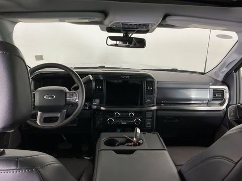 Certified 2025 Ford F350 Lariat w/ Black Appearance Package image 27