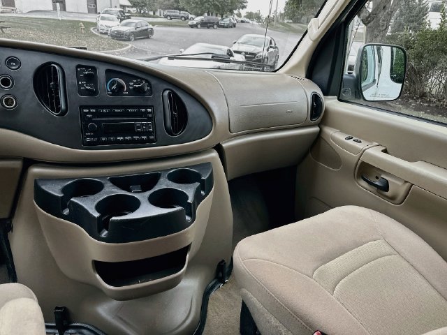 Used 2008 Ford E-350 and Econoline 350 XL RWD image 25