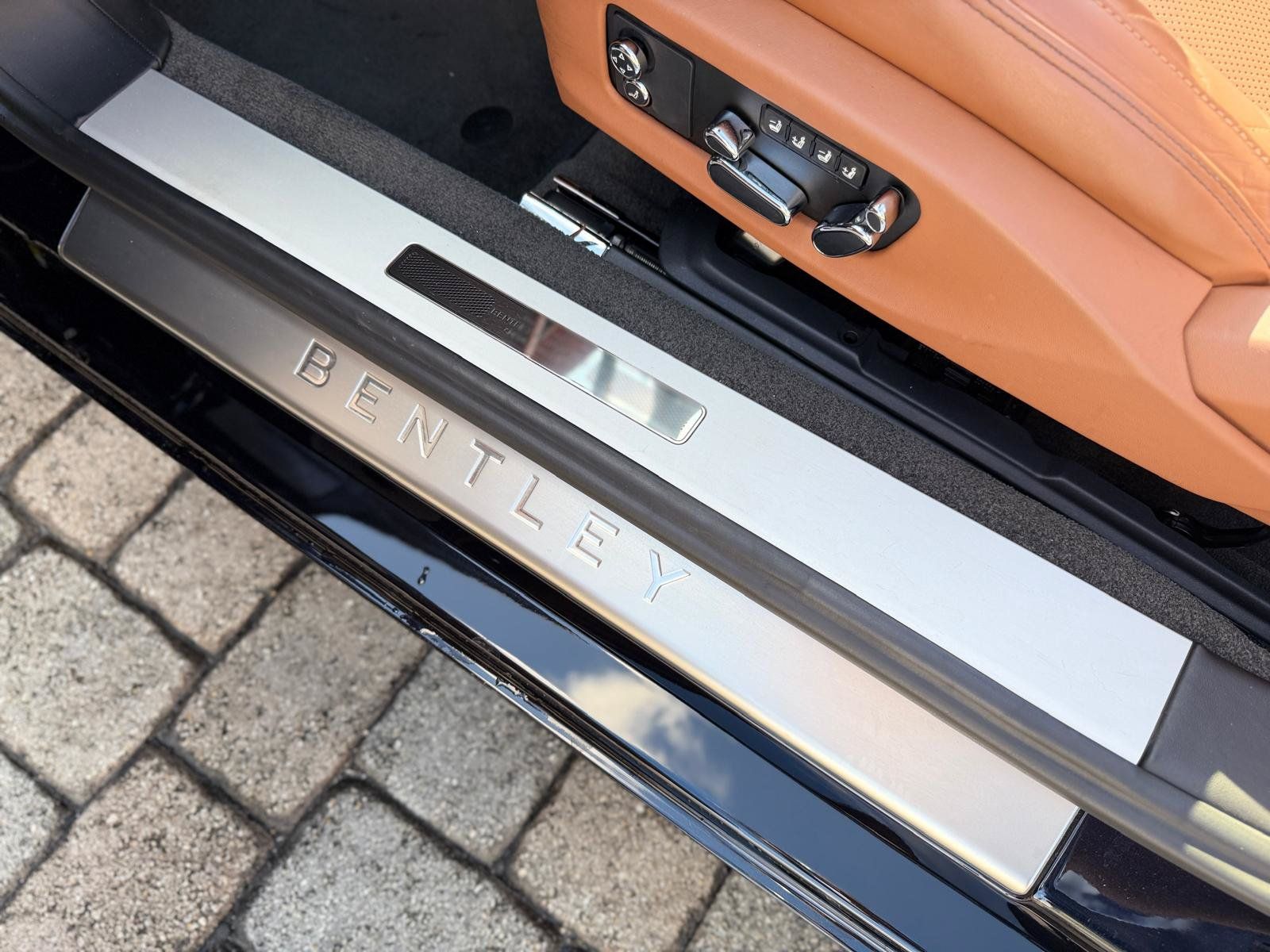 Used 2021 Bentley Continental GT AWD/4WD image 24
