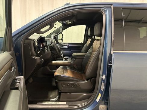 Used 2025 Chevrolet Silverado 2500 High Country w/ Max Trailering Package image 7