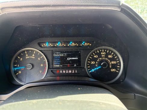 Used 2016 Ford F150 XLT w/ Equipment Group 302A Luxury AWD/4WD image 16