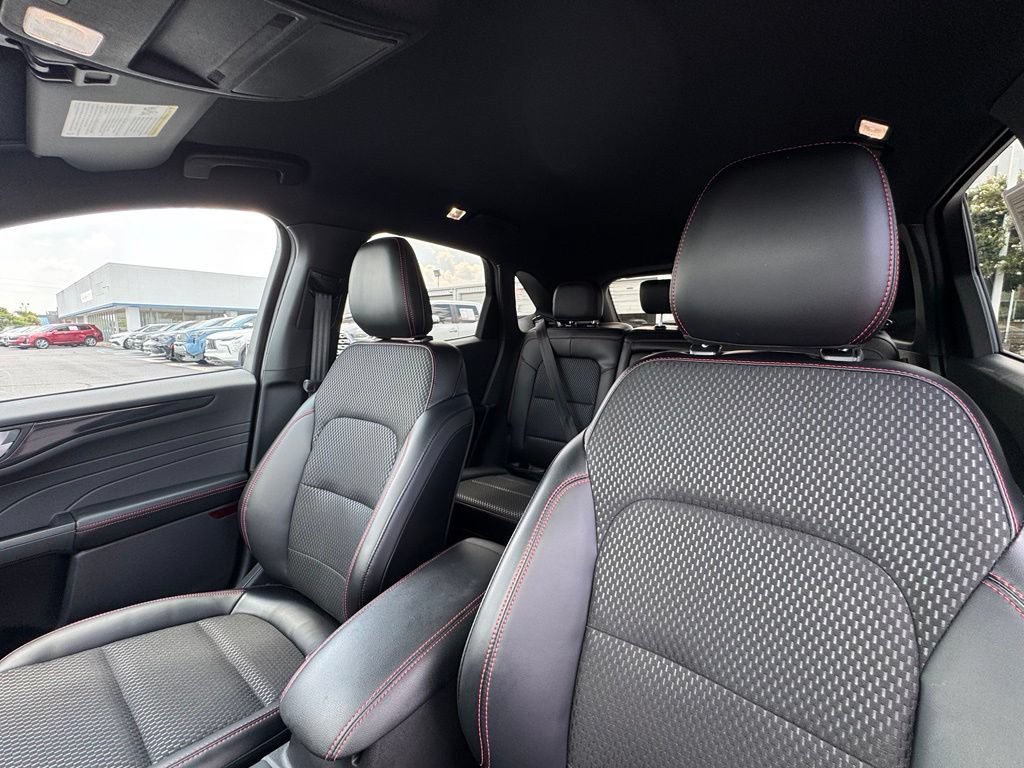 Used 2024 Ford Escape ST-Line w/ Tech Pack #1 FWD image 19