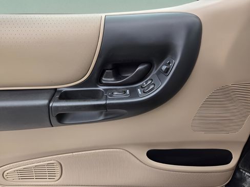 Used 2002 Ford Ranger XLT image 14