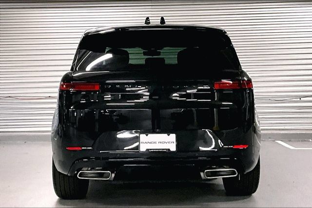 New 2026 Land Rover Range Rover Sport Dynamic SE AWD/4WD image 5